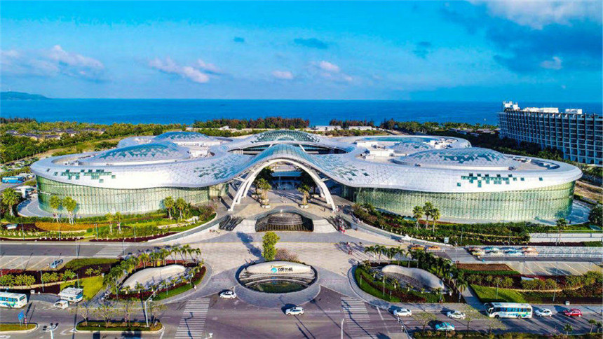 1607329762485704.jpg 凤凰水城海外滩配套图2.jpg